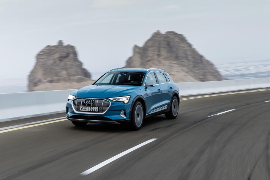  Audi e-tron 55 Quattro 2019 года  (WW) (фото 147 из 452)
